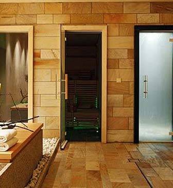 Стеклянные двери для сауны и бани - основные размеры, виды и советы по выбору