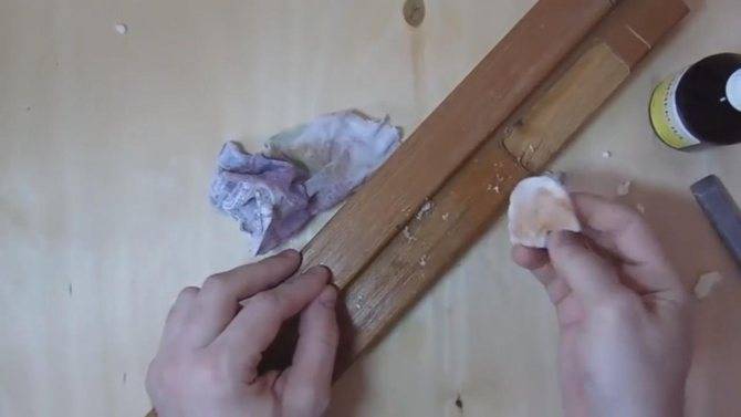 Чем отмывать монтажную пену с рук и металлических дверей: как правильно оттереть ее и какими средствами