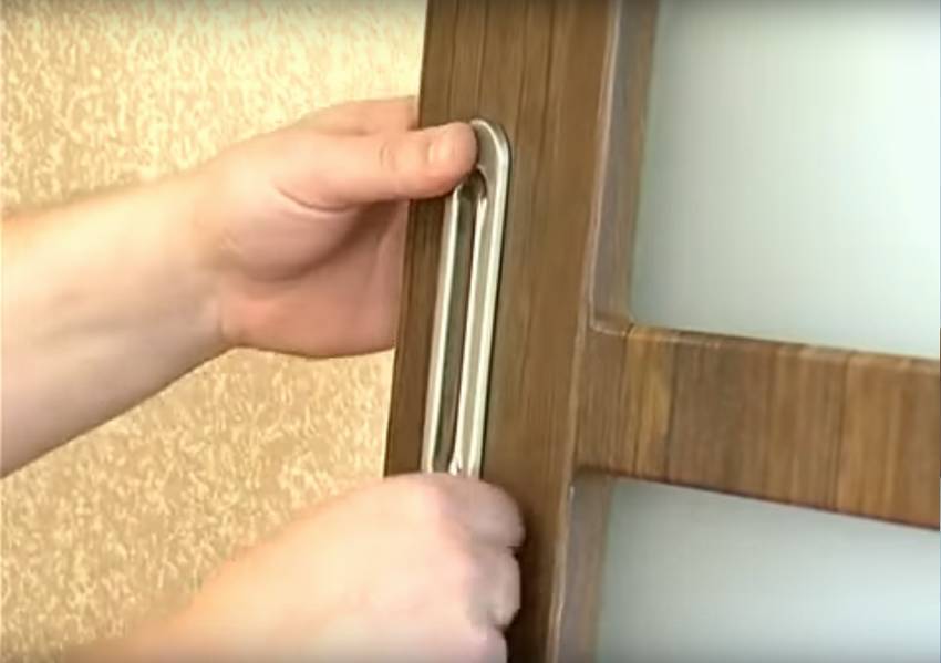 Раздвижные двери своими руками: пошаговая установка, изготовление