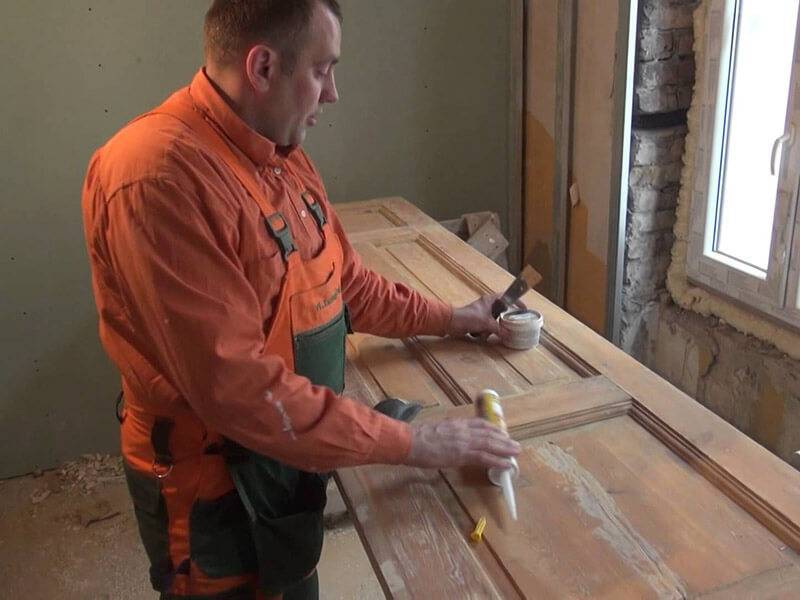 Реставрация деревянных верей: ремонт, восстановление, как обновить
