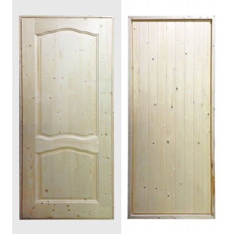 Двери межкомнатные из массива сосны: характеристика материала, преимущества и особенности, фото моделей
