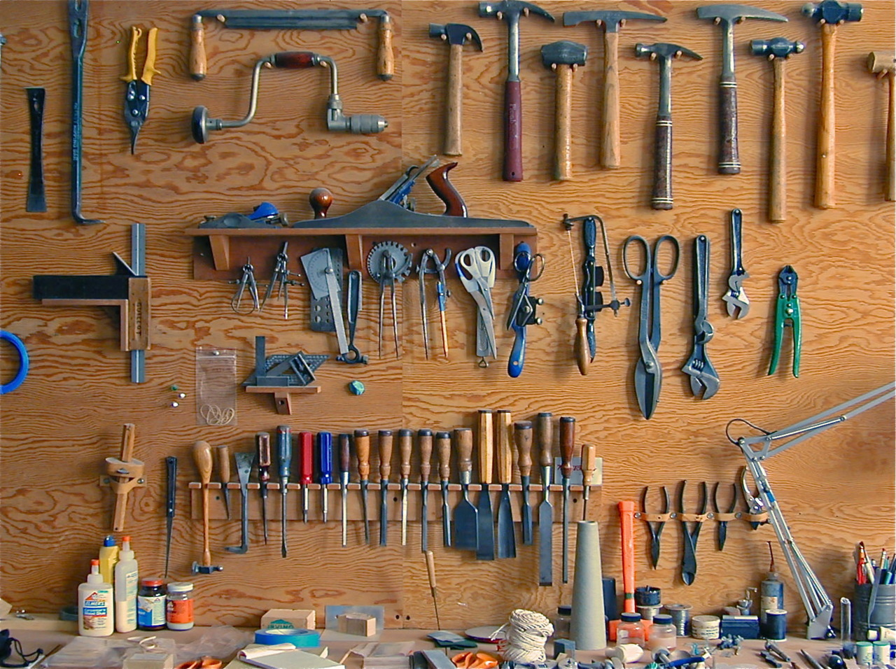 13 полезных инструментов для автомехаников и гаражных мастеров