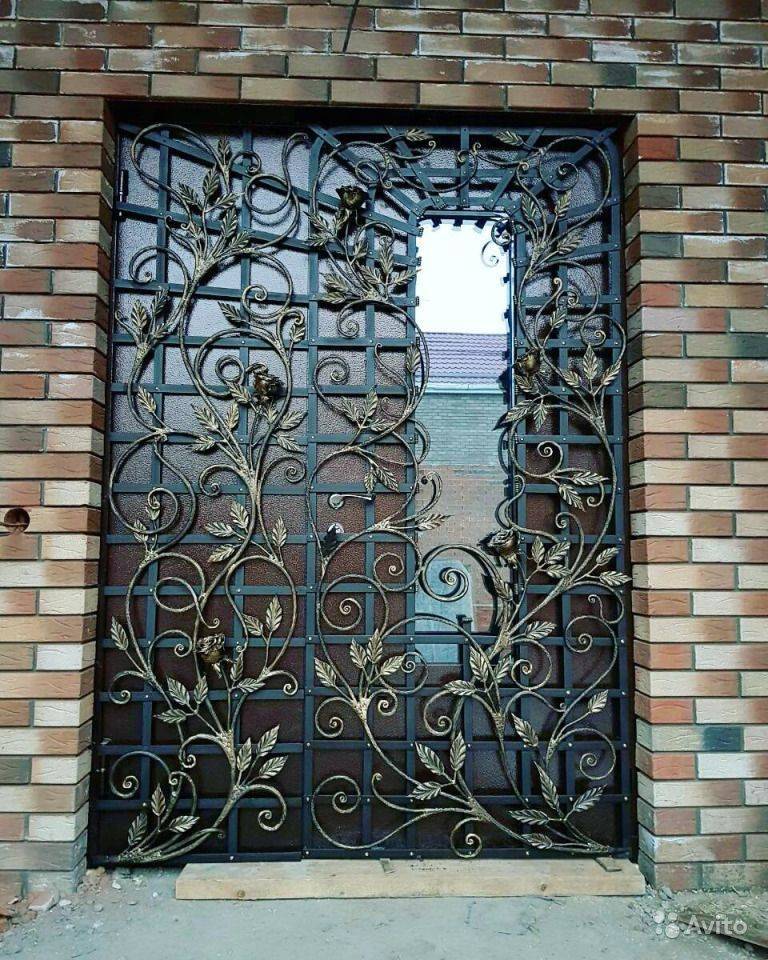 Двери кованые – роскошь эпохи возрождения: преимущества и недостатки, монтаж своими руками