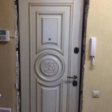 Отделка входной двери изнутри: чем отделать откосы входной двери внутри квартиры, выбор материалов