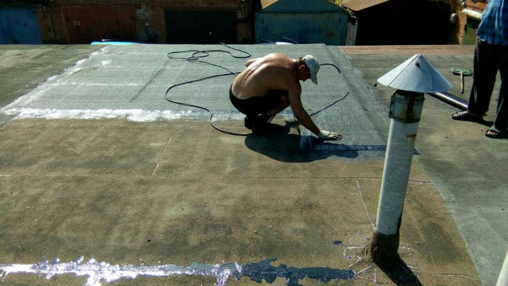 Покрытие крыши гаража. материал для покрытия крыши гаража