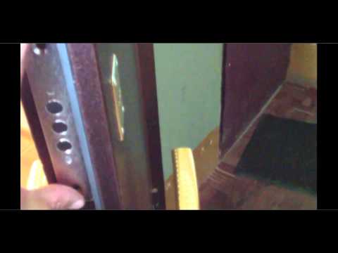Как поменять замок на металлической входной двери