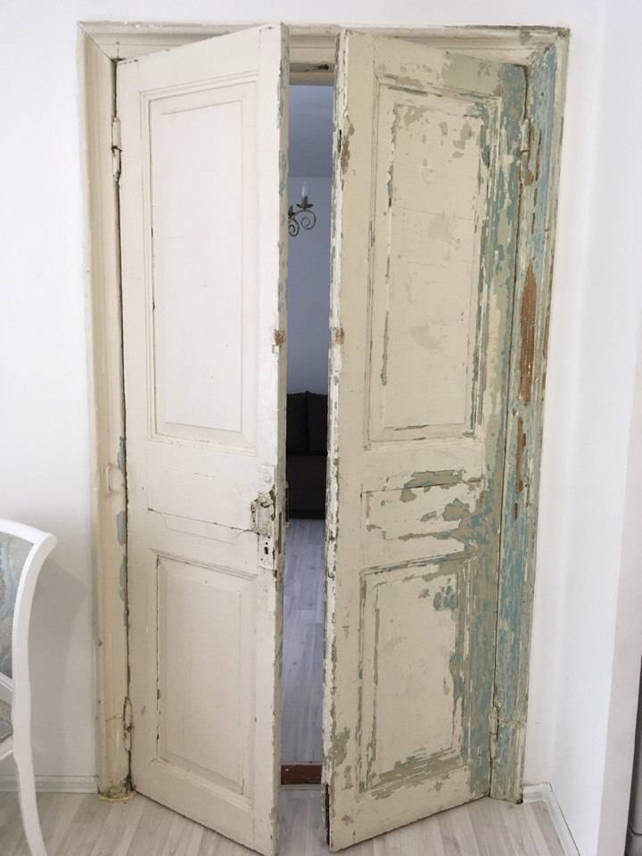 6 простых и доступных способов, как обновить старую входную дверь