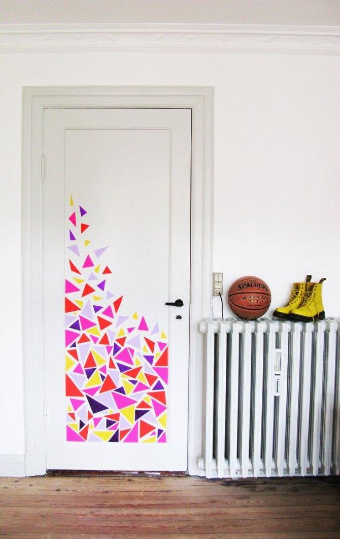 Декупах старых межкомнатных дверей салфетками и обоями своим руками: фото творческих идей для квартиры