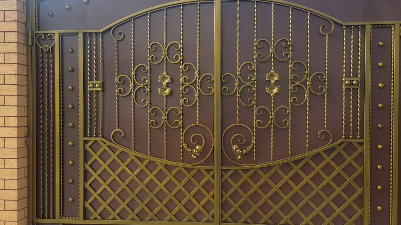 Красивые и стильные кованые ворота своими руками