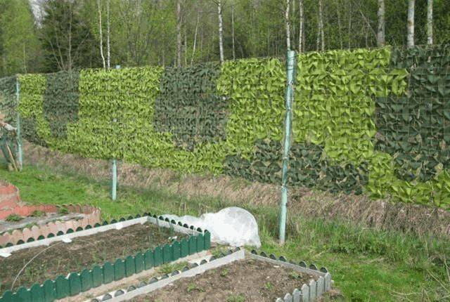 Маскировочная сетка: защитная имитация живой изгороди для забора на дачу, камуфляжная в виде декоративной молодой зелени