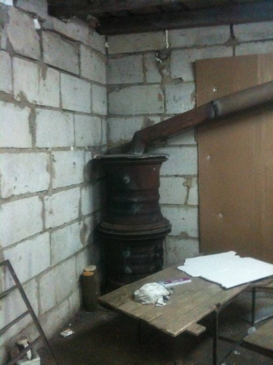 Надежный дымоход для буржуйки в гараже своими руками