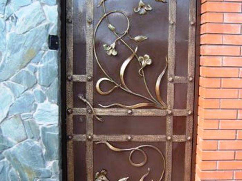 Кованые двери: входные металлические блоки, фото изделий