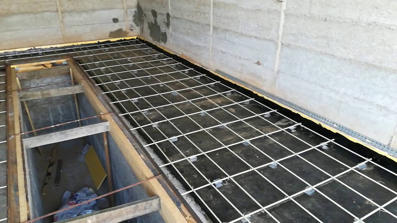 Как залить пол в гараже бетоном видео