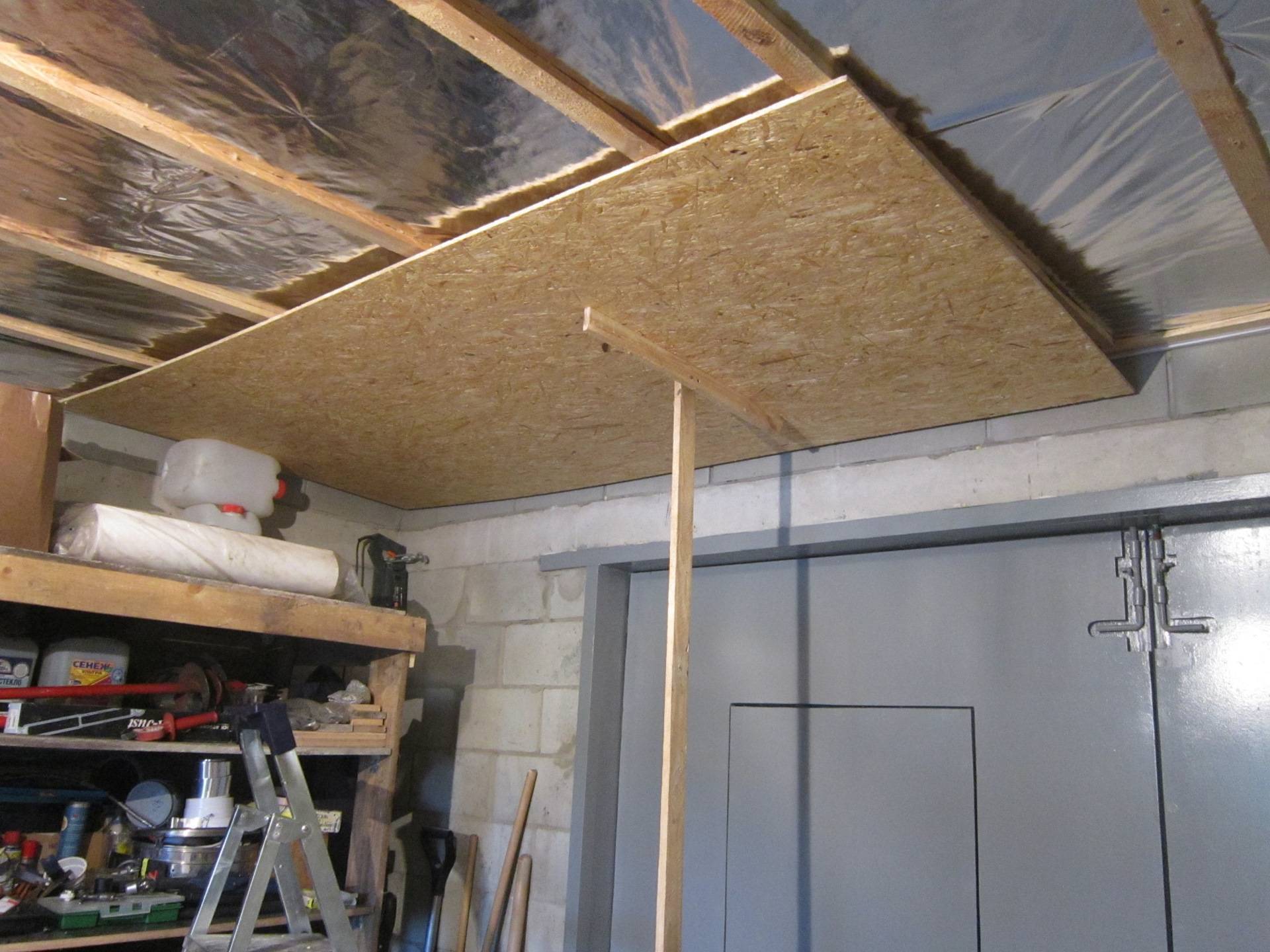 Из чего лучше сделать потолок в гараже