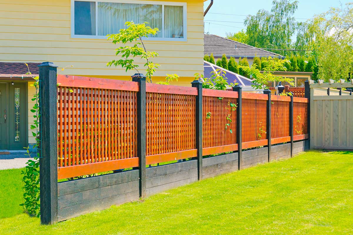 Забор как украшение участка: на зависть соседям