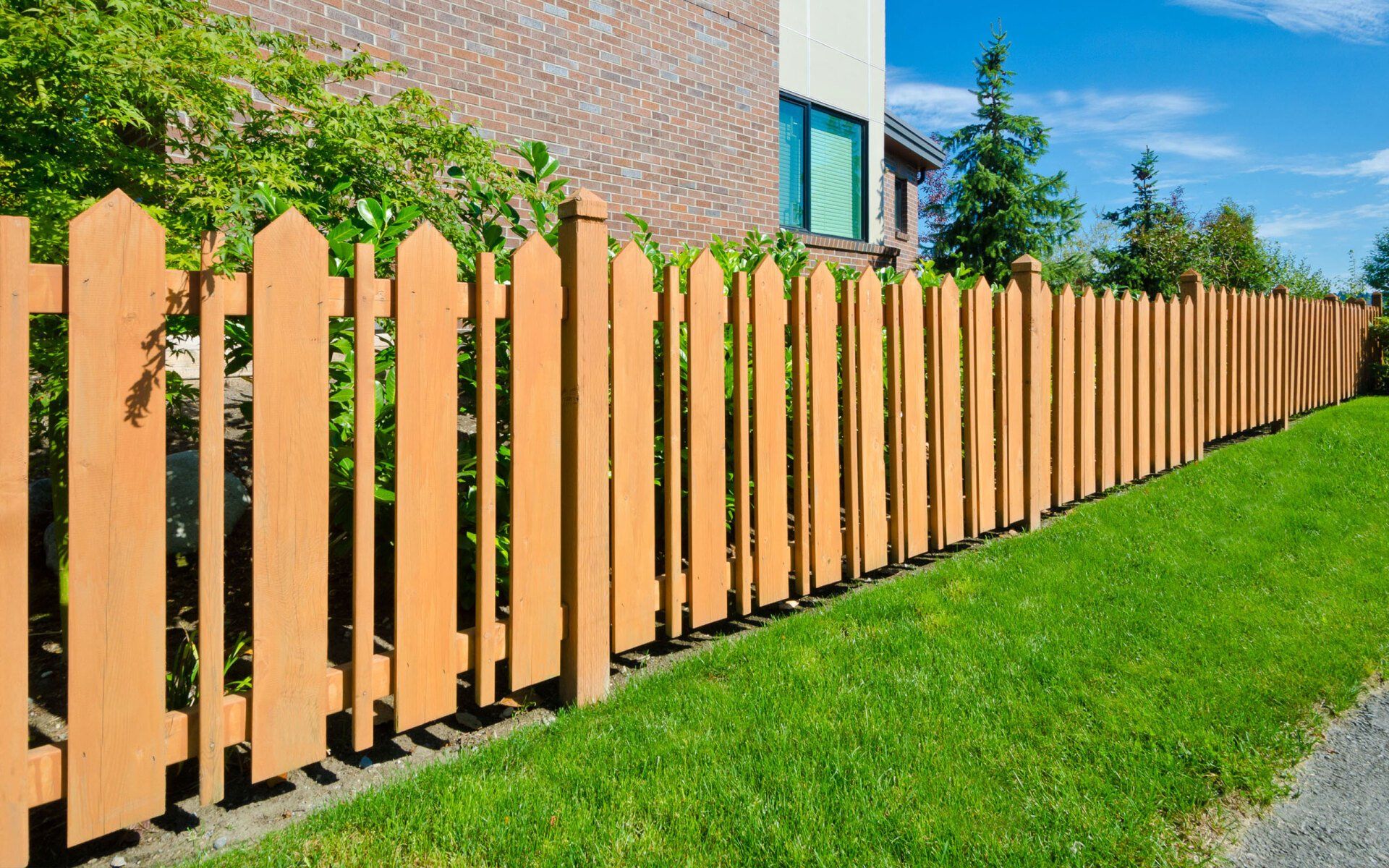 Деревянный забор: лучшие идеи по созданию эффективной и красивой ограде для участка (125 фото) | landshafblog - все о ландшафте! | дзен