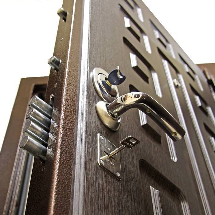 Технические характеристики самого надежного замка для металлической двери