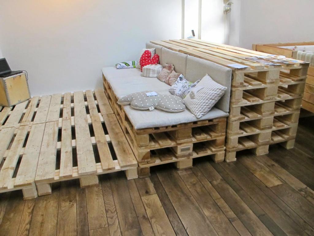 Делаем сарай из поддонов
