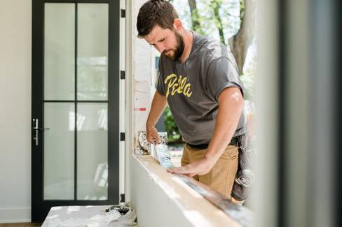 Ремонт пластиковых дверей балкона – инструкция для домашнего мастера