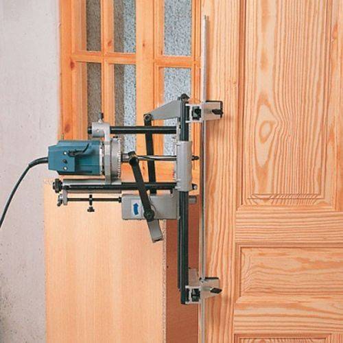 Инструмент для установки дверей и врезки замков - ремонт