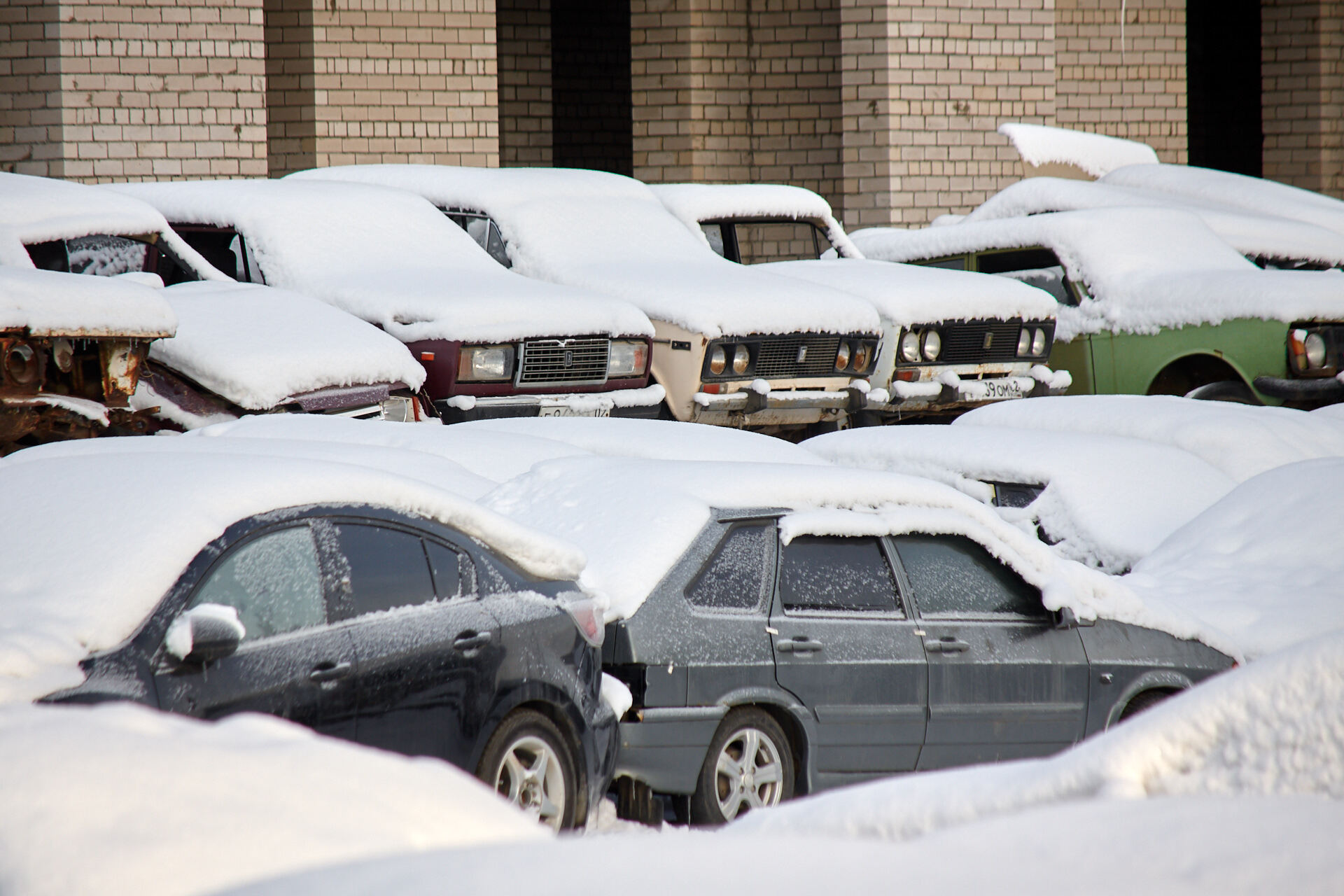 Как подготовить авто к хранению зимой - на улице, в гараже или под навесом