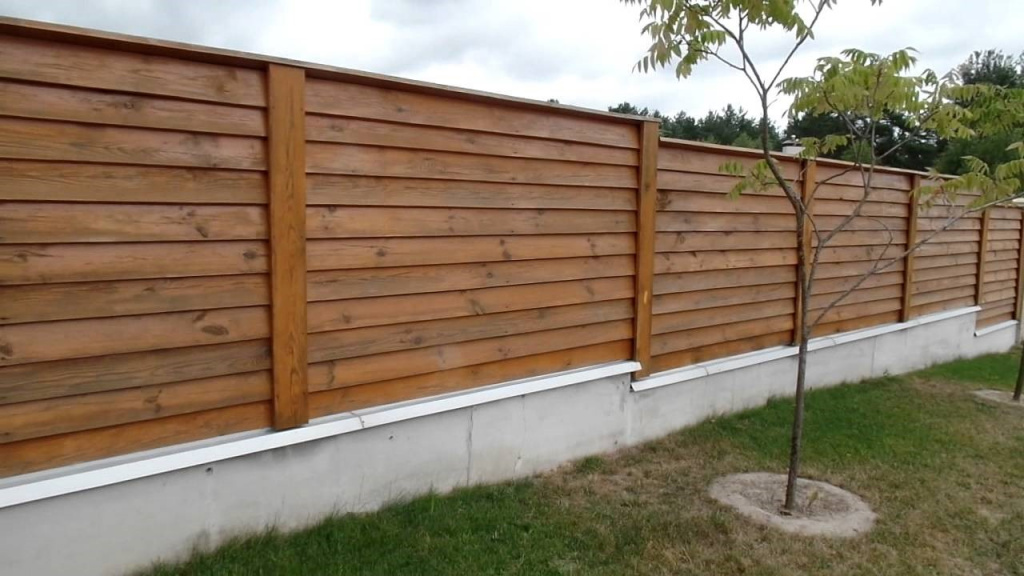 Деревянный забор елочка. деревянный забор лесенка своими руками как сделать деревянный забор елочка