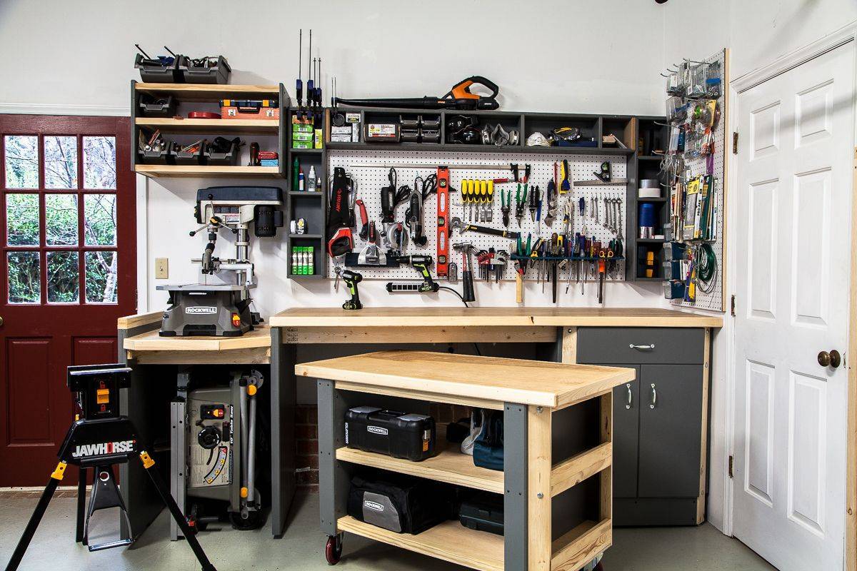 Какой мебелью можно укомплектовать гараж и мастерскую, как сделать своими руками