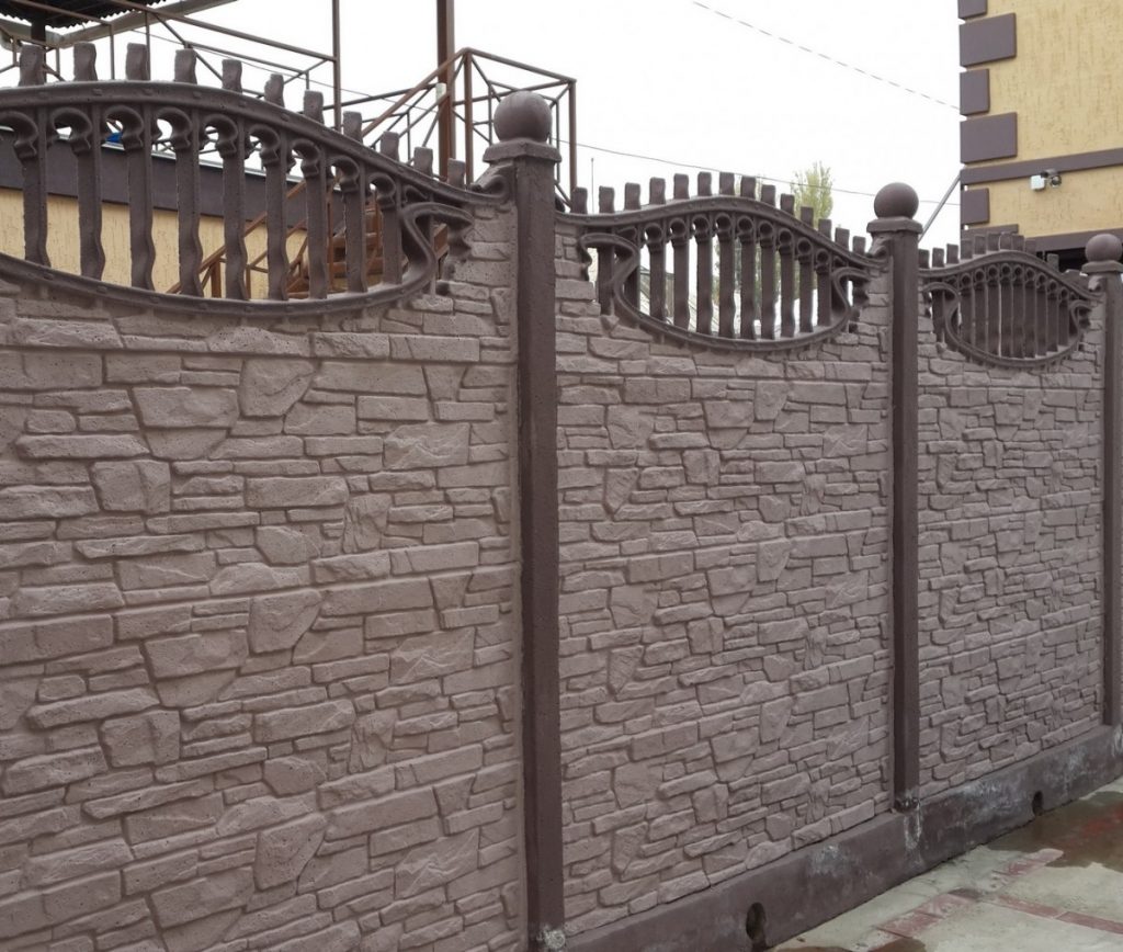 Как сделать бетонный забор своими руками