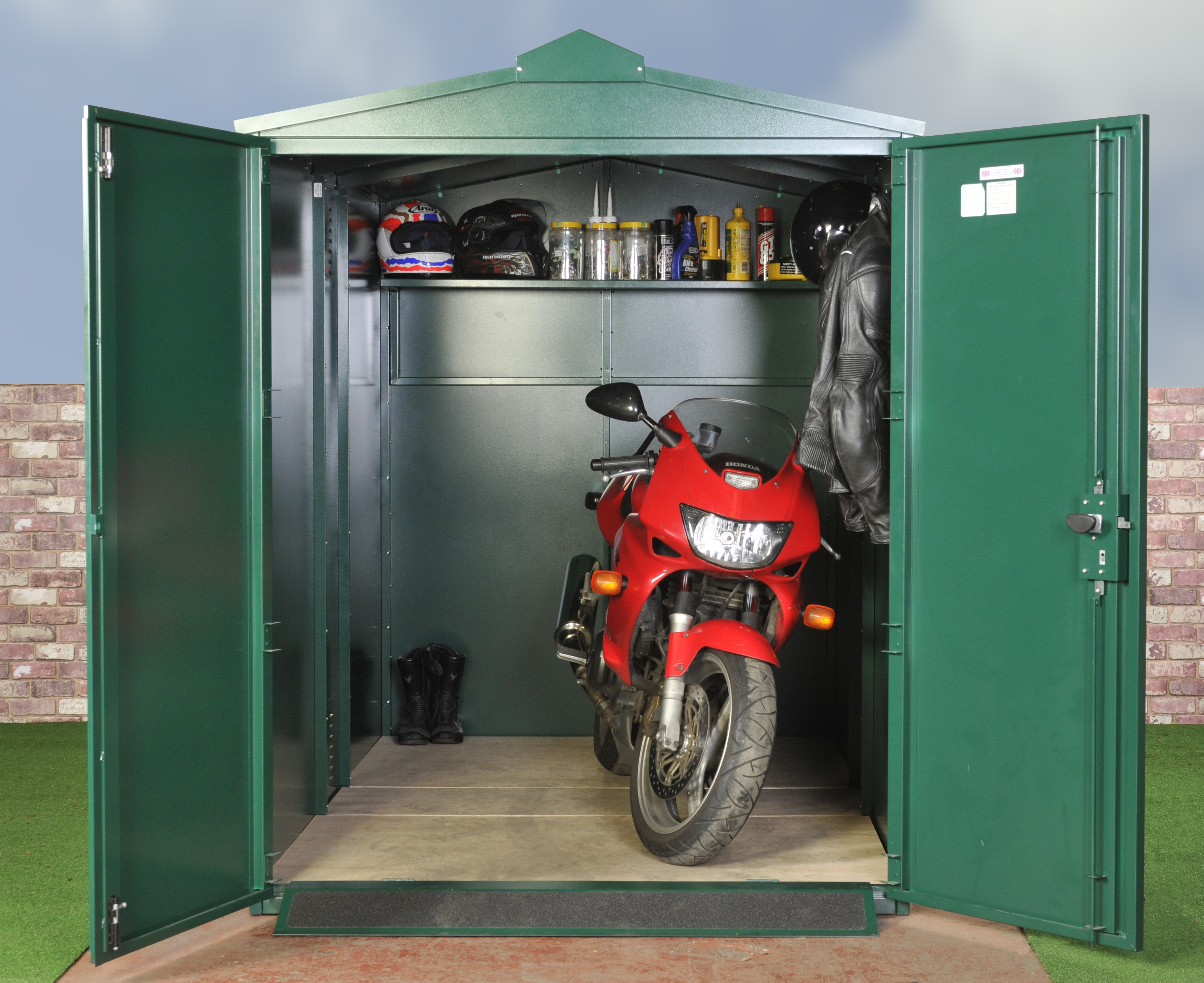 Гараж для мотоцикла, квадроцикла, велосипеда и скутера на дачу, как сделать мини-гараж своими руками, фото-материалы