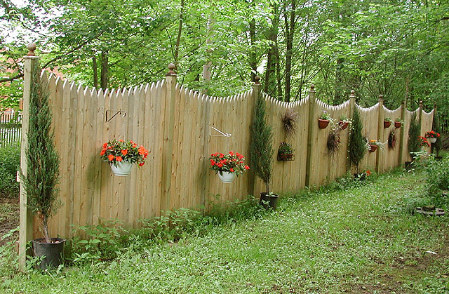 Красивый деревянный забор: 110 фото примеров стильных и оригинальных решений защиты участка