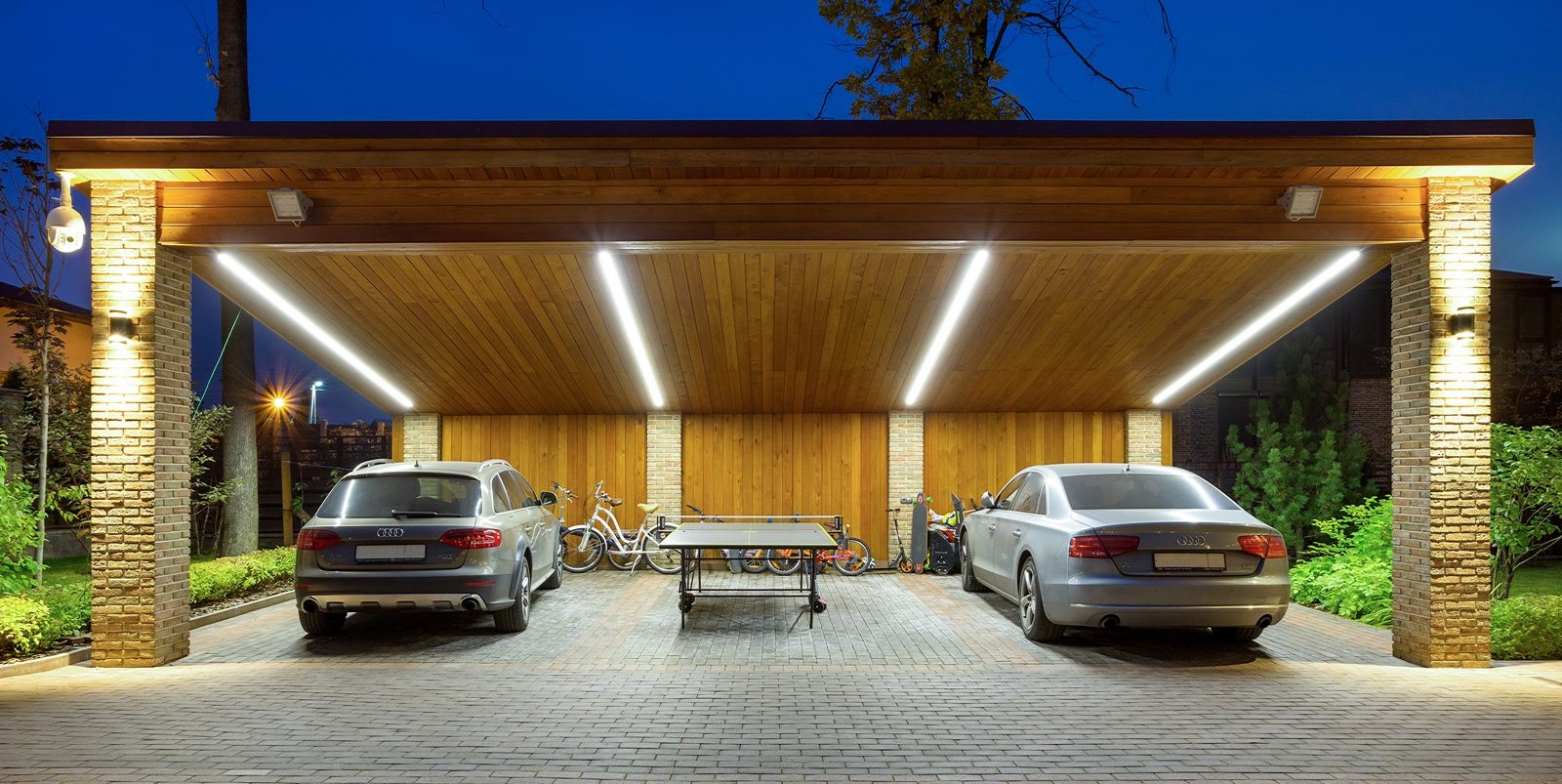 Что лучше для автомобиля гараж или навес? где ставить авто на даче