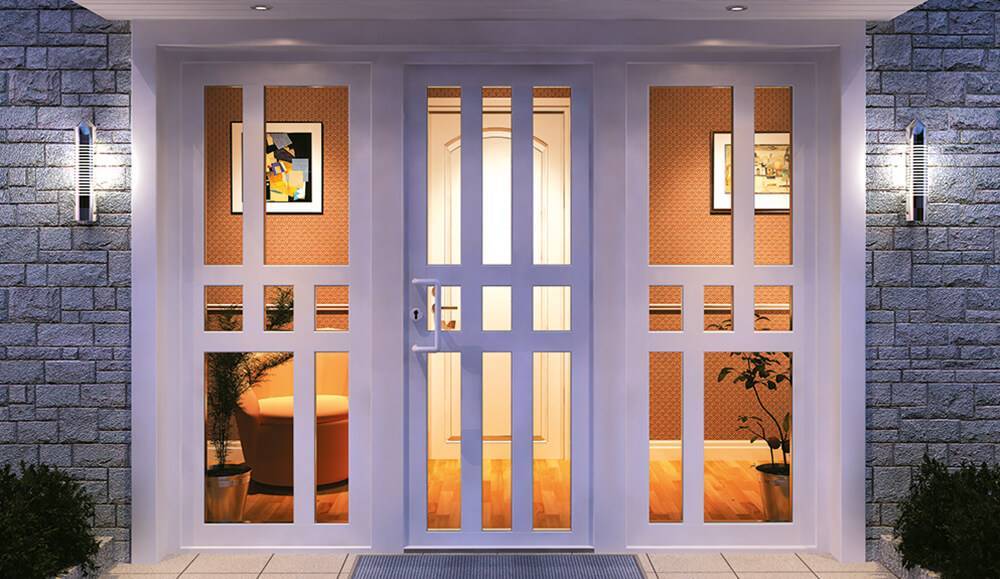 Входная дверь в частный дом: конструкция и нюансы выбора