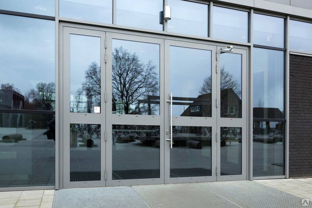 Алюминиевые двери: входные со стеклом + теплый профиль