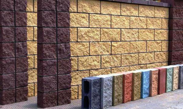 Забор из арт бетона — особенности, варианты изготовления, полезные советы