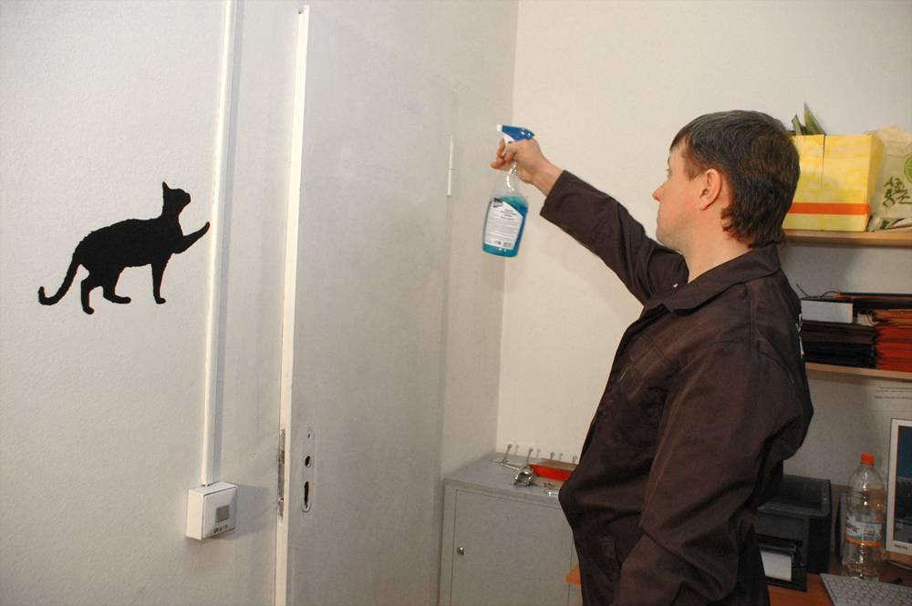 Как клеить пленку пвх на дверь? - mebitex.ru