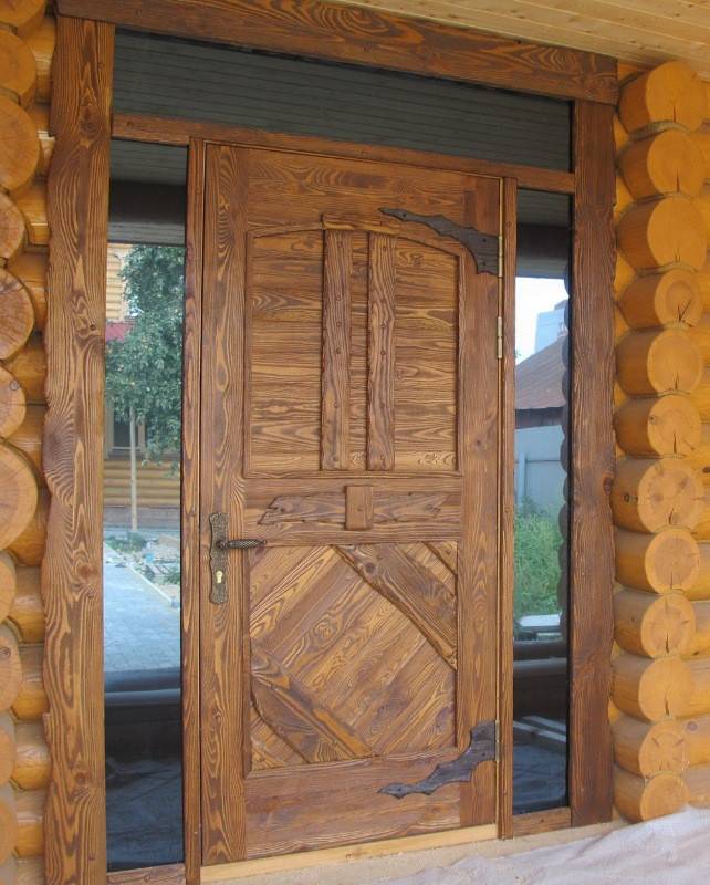Двери из натуральной древесины — красота от природы