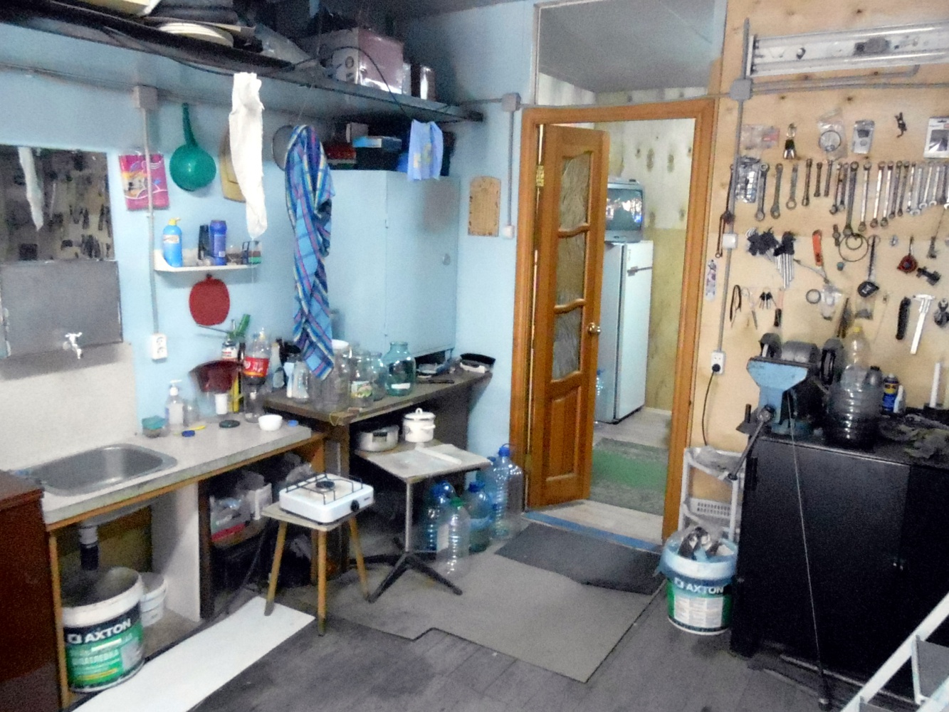 Как обустроить гараж для жизни? делаем для работы и отдыха- внутренняя отделка, стеллажи +видео