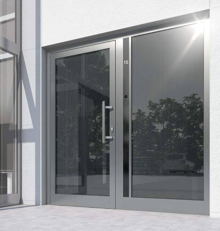Входные и внутренние алюминиевые двери: преимущества, недостатки и особенности конструкций