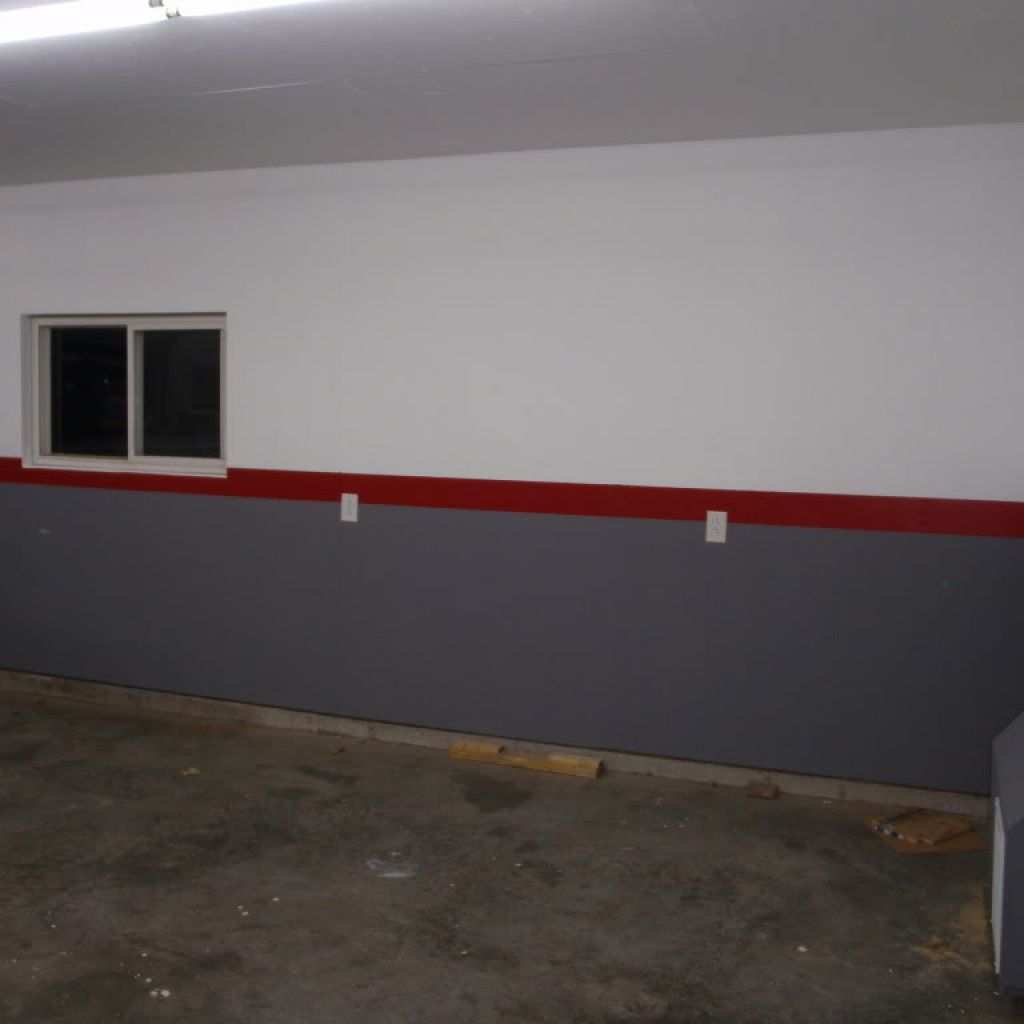 Чем покрасить стены в гараже: особенности выбора краски