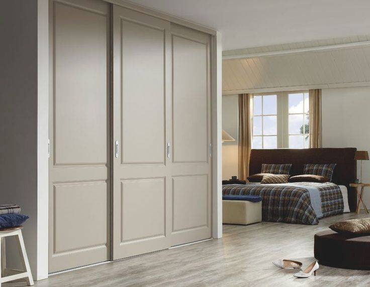 Раздвижные двери для гардеробной: красивые и функциональные двери на 35 фото