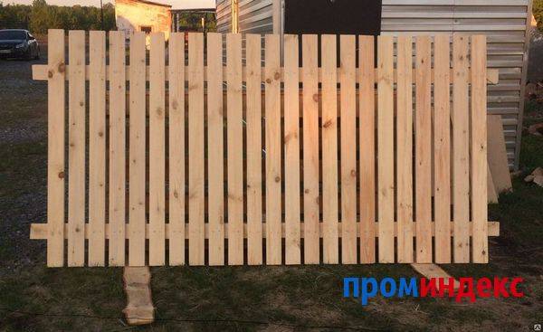 Деревянный забор из готовых секций — sdelayzabor.ru