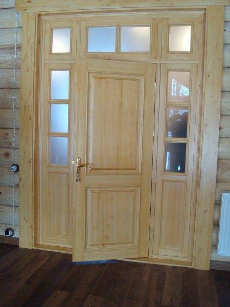 Входная дверь из дерева своими руками: рекомендации по подбору материалов, сборке и установке