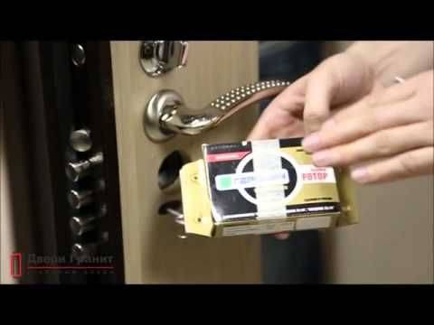 Как перекодировать замок на входной двери ключом: видео