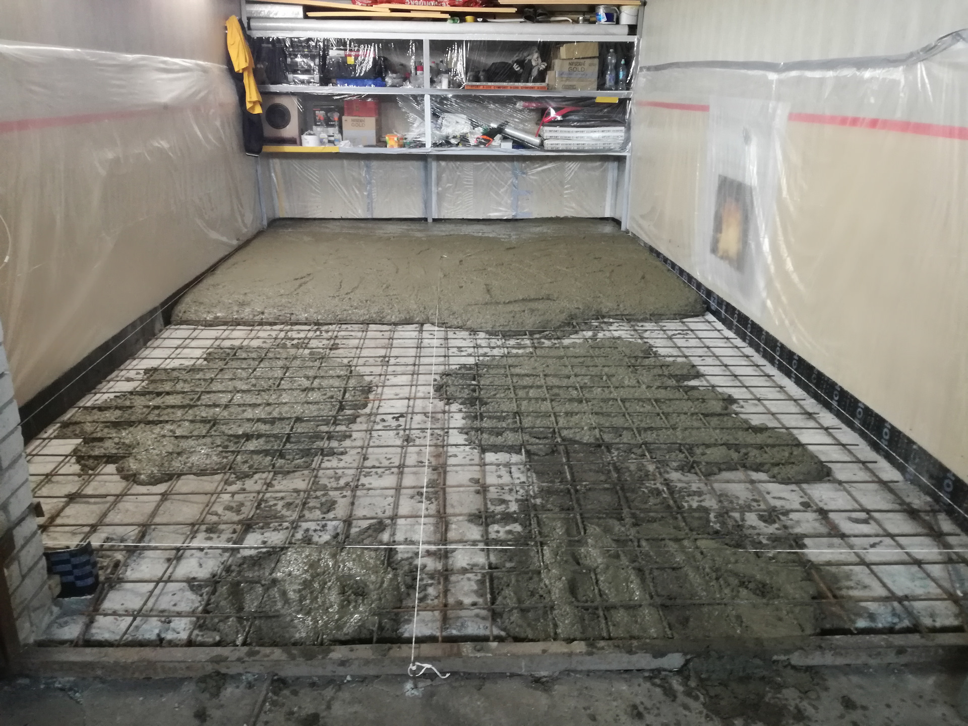 Как залить пол в гараже: тонкости и нюансы бетонирования