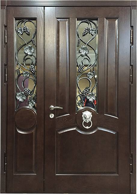 Разновидности дверей из металла, варианты изготовления со стеклом и стеклопакетом, особенности установки на входе