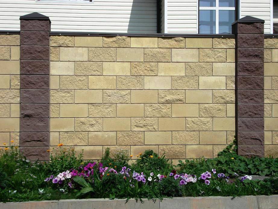 Забор из арт бетона — особенности, варианты изготовления, полезные советы - заборчик