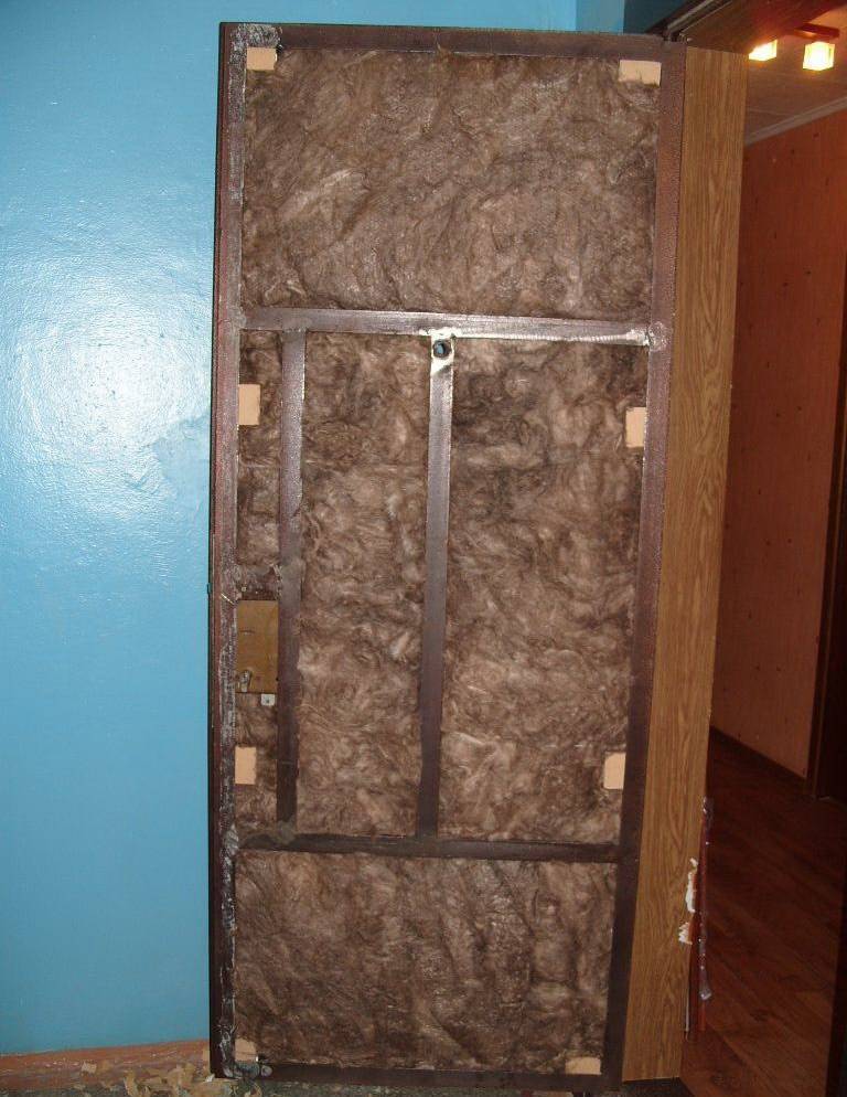 Как своими руками сделать утепленные входные металлические двери?