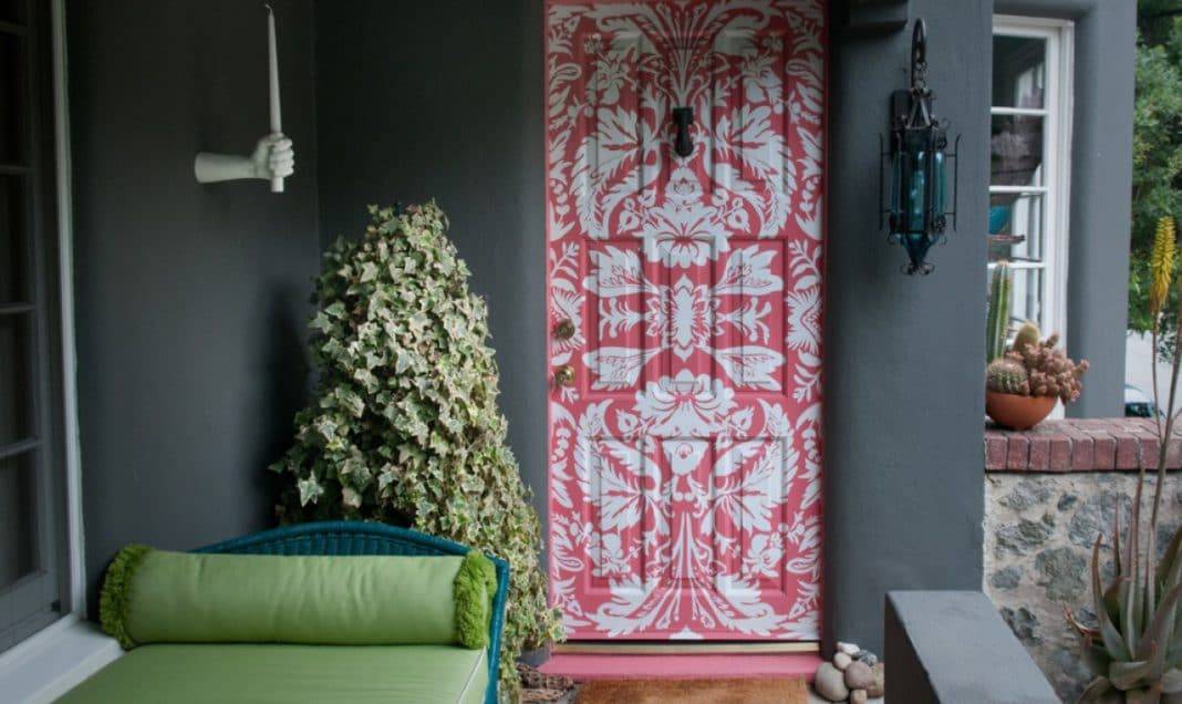 Декор двери своими руками. декорированные двери в интерьере дома