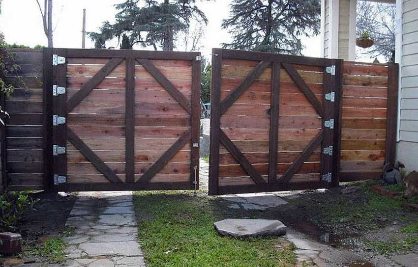 Как изготовить деревянные ворота своими руками. деревянные ворота на даче своими руками. подготовительный процесс перед началом работы