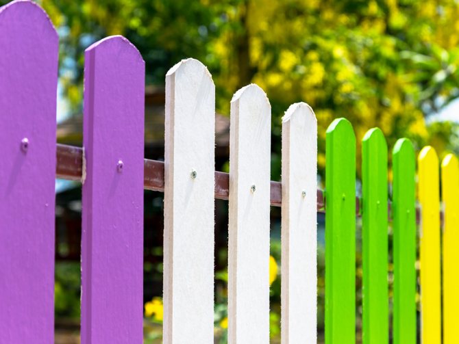 Деревянный забор: чем покрасить - выбираем краску, этапы покраски